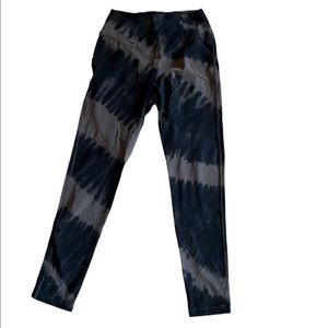 Pink Victoria secret v leggings